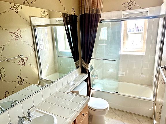 3rd image of 1221 Blue Spur Cir