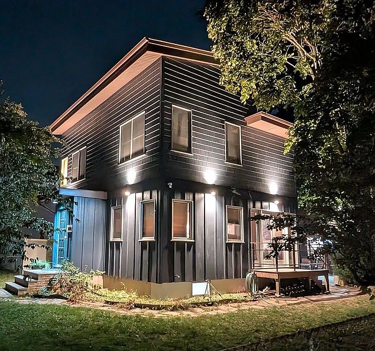 1st image of 140 Evans Ave