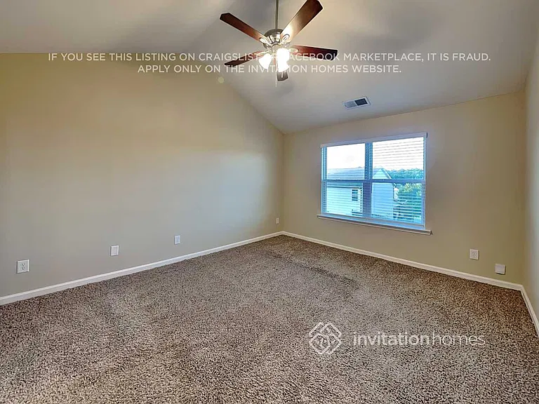 925 Donington Cir — Photo 9