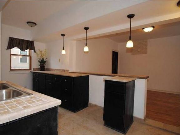 Overlooks Kitchen