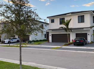 10865 SW 233rd St, Homestead, FL 33032