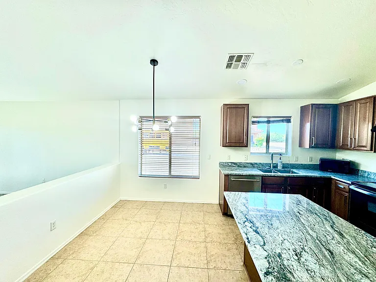 8475 S Otis Dr — Photo 32
