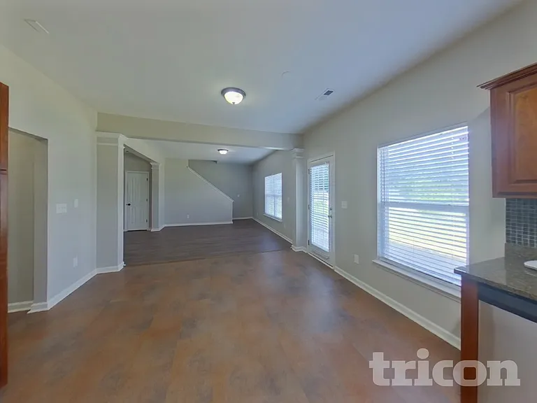 1522 Ladora Dr — Photo 7