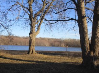 114 Island Ave, East Moline, IL 61244