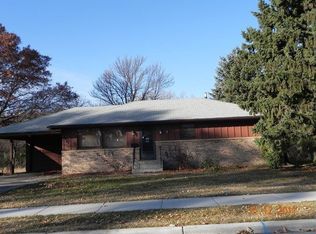 5649 Northport Dr, Brooklyn Center, MN 55429