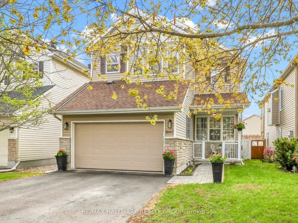 1667 Frenette St, Ottawa, ON K4A 4L4