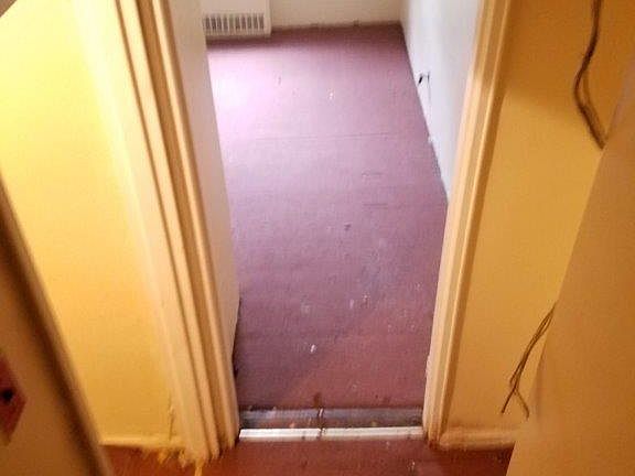 3rd image of 9908 Avenue L