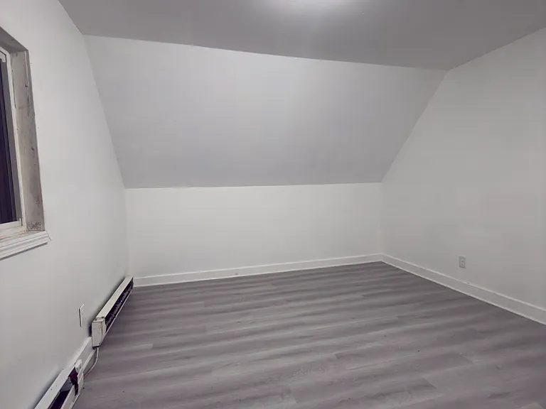 33 Greenbrier St #3 — Photo 3