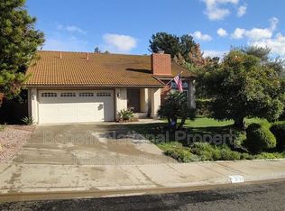 2120 Camino Dr, Escondido, CA 92026