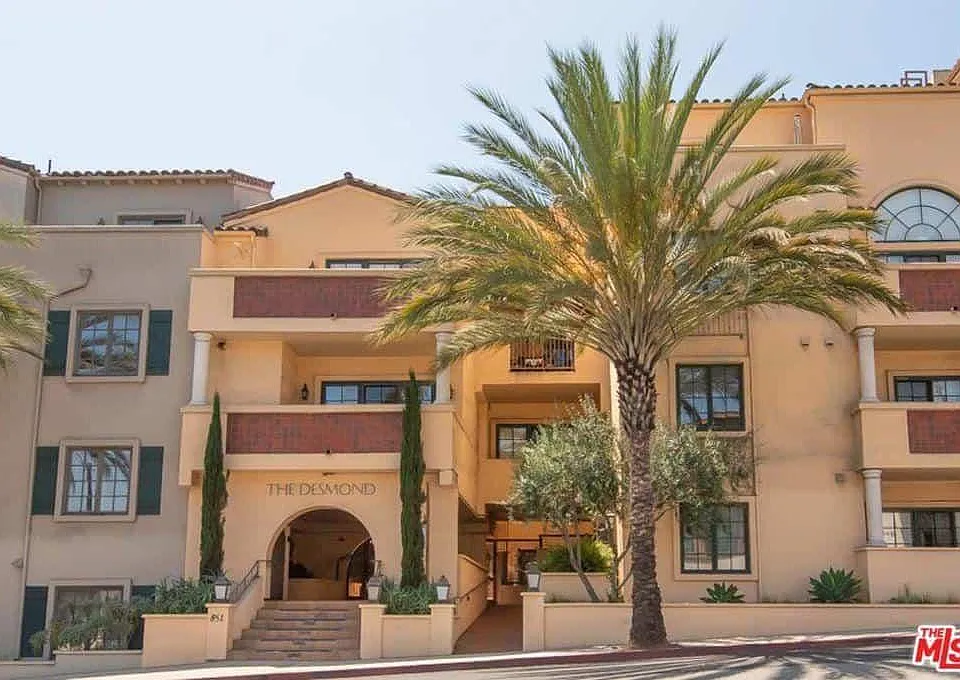 851 N San Vicente Blvd #203