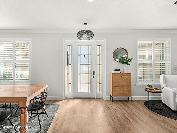 2nd image of 840 Hawks Ridge Ct NE