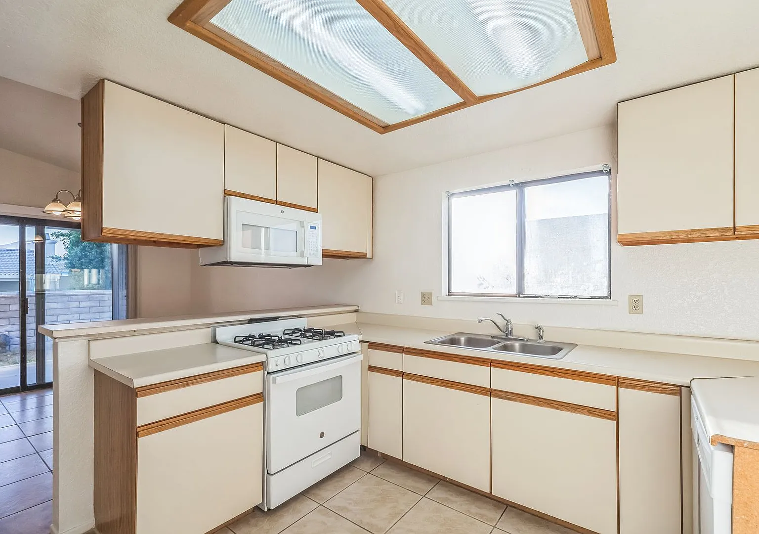 78701 Avenue 42 — Photo 2