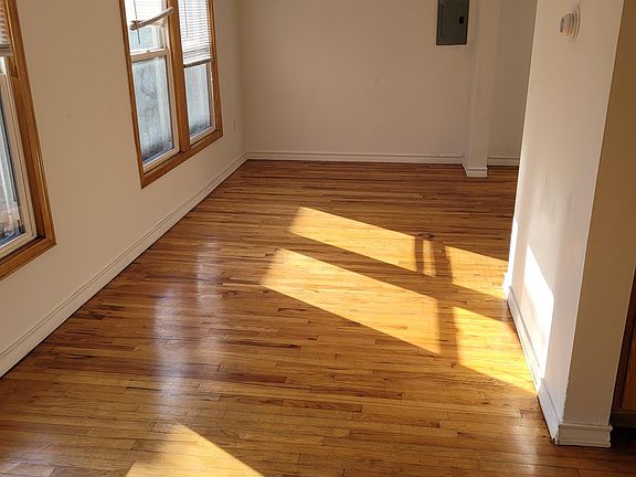 4th image of 2206 N Talman Ave #2