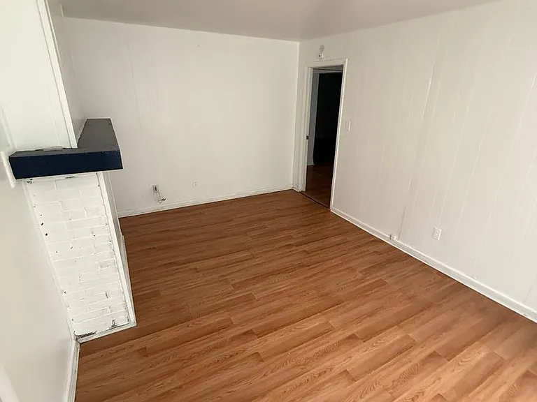 6515 Rising Sun Ave — Photo 3