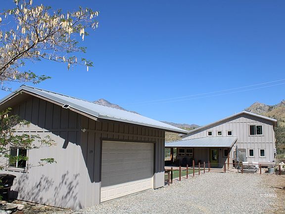 2nd image of 19 Cannel Creek Rd