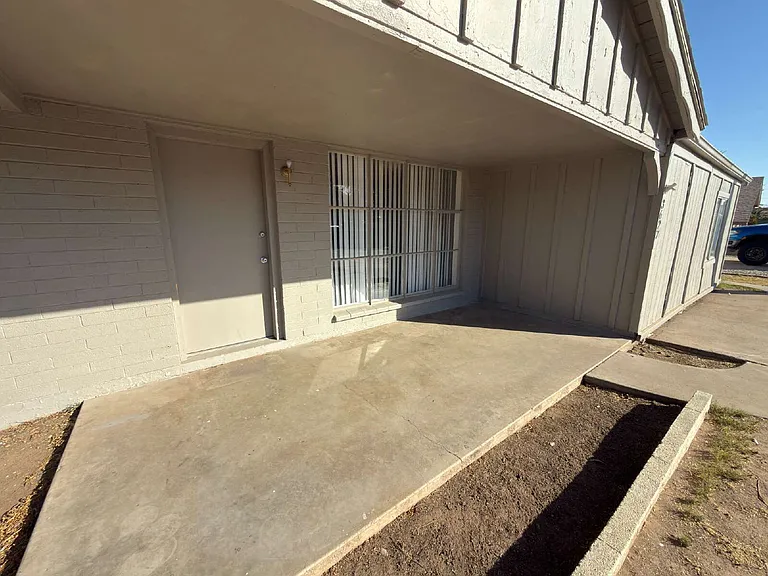 3627 W Northview Ave — Photo 12