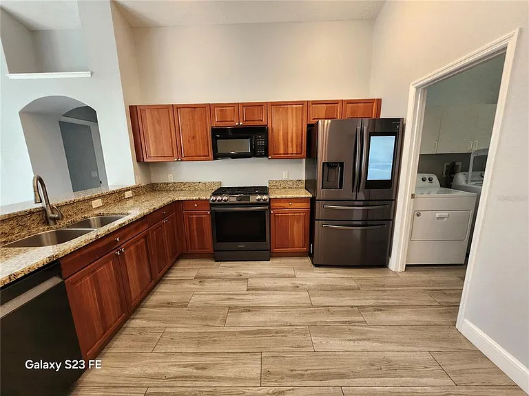 12518 Sparkleberry Rd — Photo 4
