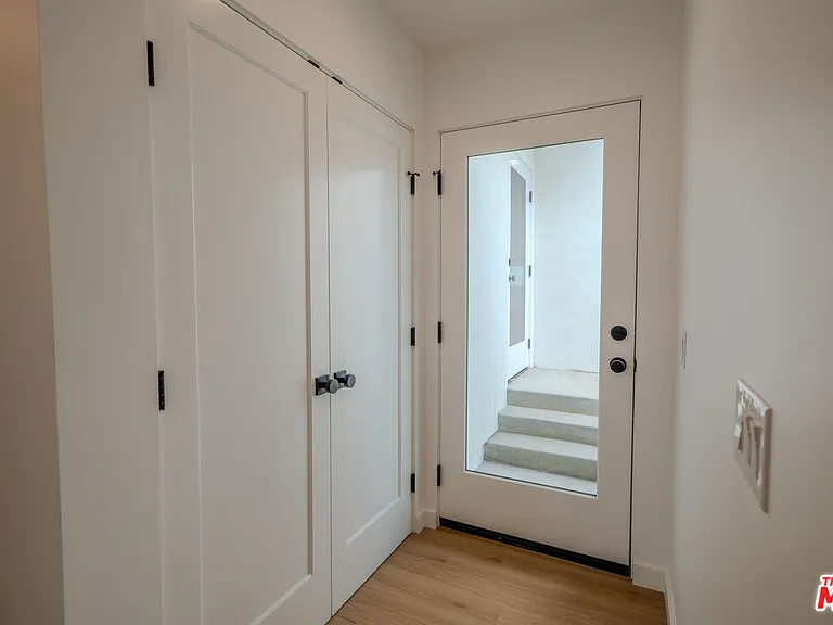 1139 N Lima St — Photo 11
