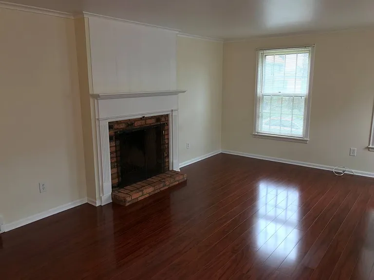 44 Flower St — Photo 3