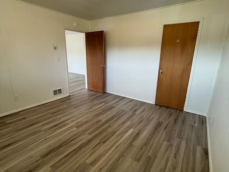 2368 Pacific Ave — Photo 16