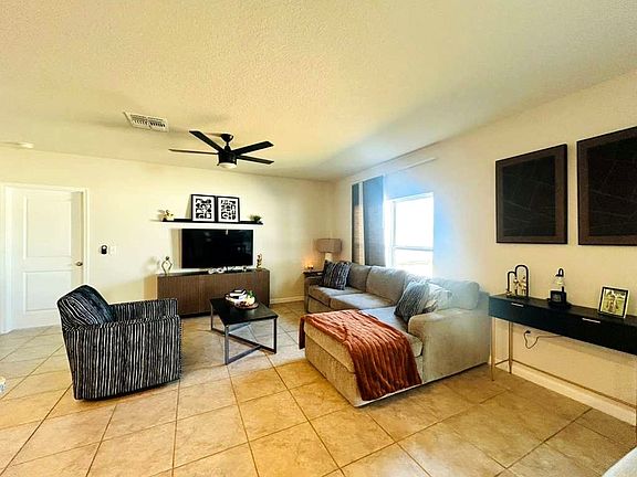 5th image of 1169 Lexington Ln