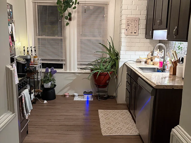 208 W Tupper St #1 — Photo 20