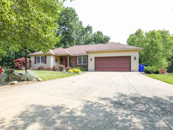5394 Juniper Ct, Ravenna, OH 44266