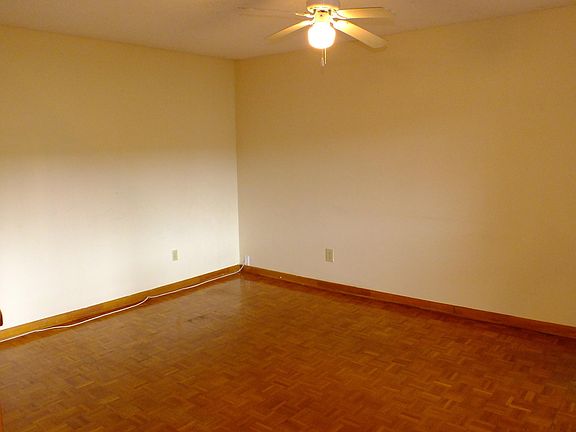 2nd image of 2140 Schumacher Ave APT 1