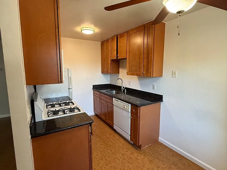52 East 41st Place — Photo 47