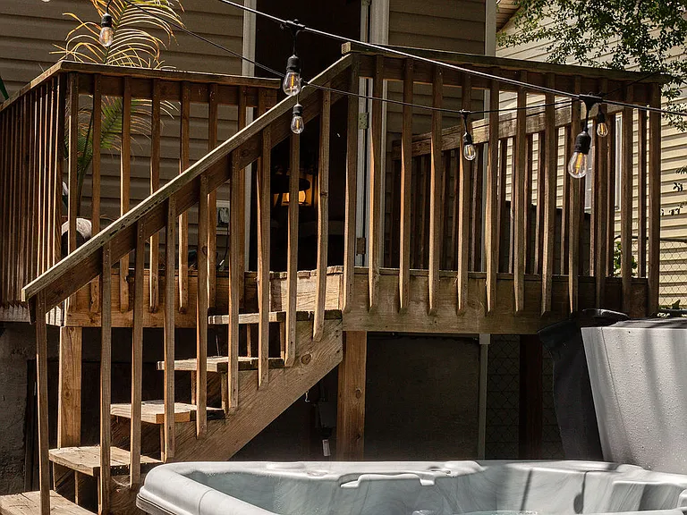 604 Snow St — Photo 30