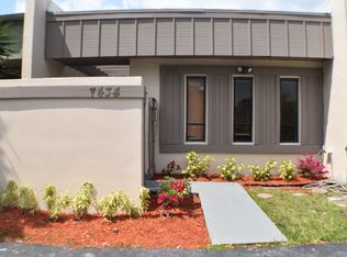 7434 SW 106th Pl, Miami, FL 33173