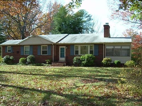 2nd image of 2012 Milbank Rd