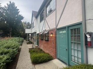 495 Chestnut St APT 19, Ashland, OR