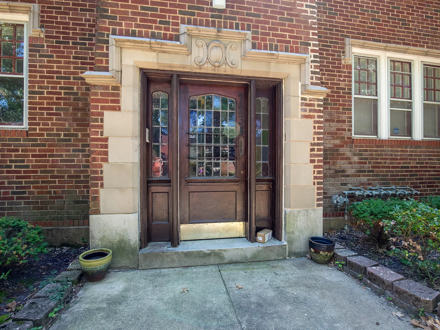 2 bed, 867 sqft, $1,295 — Photo 2