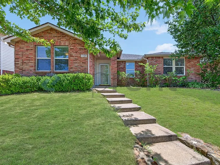 1320 Junction Run — Photo 3