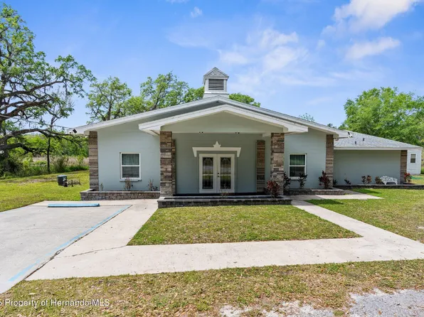 14231 Old Mission Rd, Dade City, FL 33525