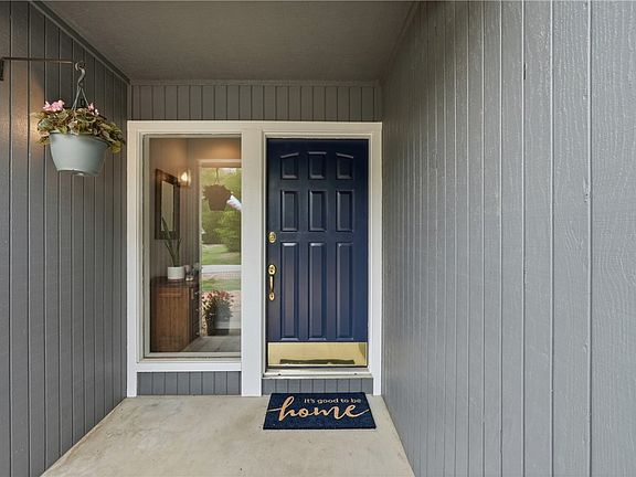 2nd image of 25 Dalton Dr