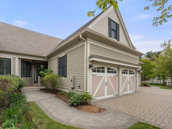 3 Meadows Ln Unit 3, Belmont, MA 02478