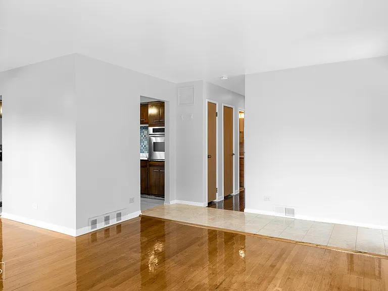 413 E Atwater Ave — Photo 12