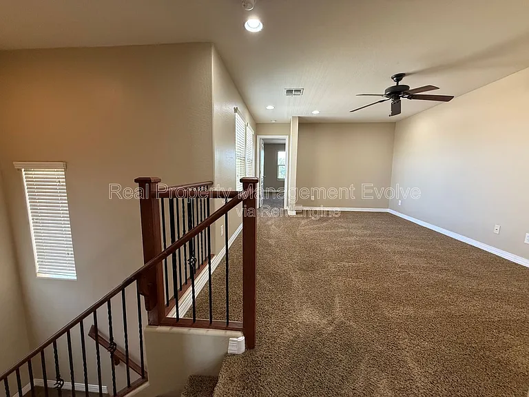 9020 W Nicolet Ave — Photo 15