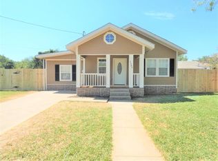 1307 N Tyler St, Beeville, TX 78102
