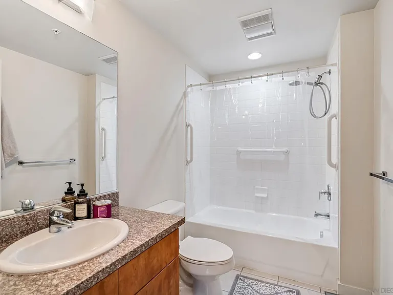 3812 Park Blvd #207 — Photo 20