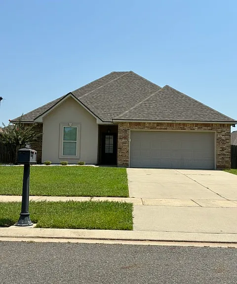 1115 Eli Conner Dr — Photo 1