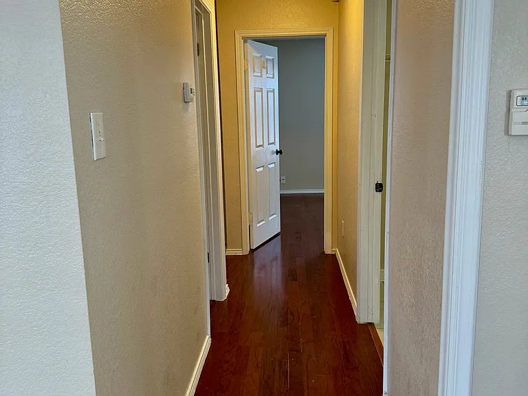 810 Wilmor Ct — Photo 17