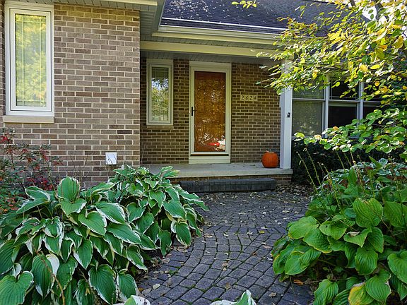 2nd image of 2624 Cleveland Dr