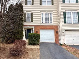 43006 Eustis St, Chantilly, VA 20152