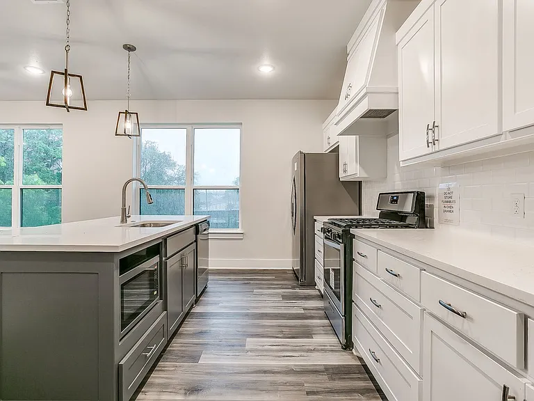 3145 Forest Park Blvd — Photo 10