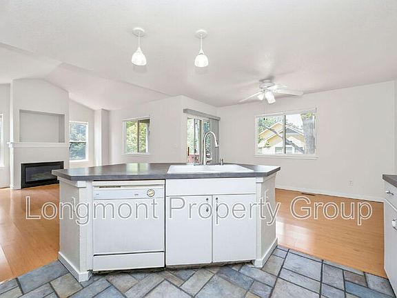 5th image of 719 Thornwood Way