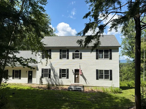 130 Skyline Dr, Moultonboro, NH 03254