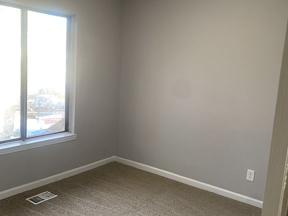 3rd image of 5806 Trent Walk Dr #1